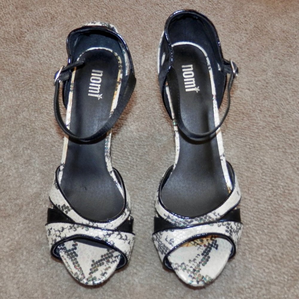 NOMI Women's Size 7.5 M * ANKLE STRAP PEEP TOE SNAKESKIN HEELS * 4.5 IN HEEL *